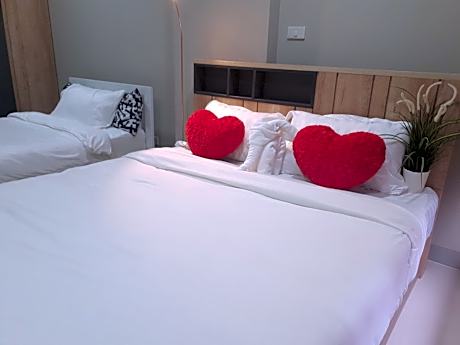 Triple Room with Private External Bathroom