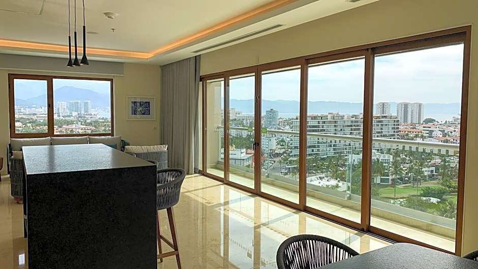 Holiday Inn & Suites Puerto Vallarta Marina & Golf By IHG