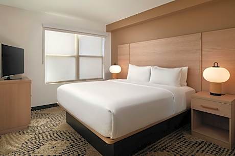2 Bedroom Suite