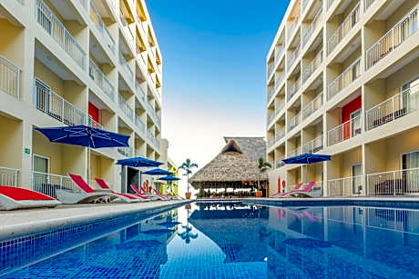 Decameron Isla Coral Guayabitos, Ramada All-Inclusive Resort