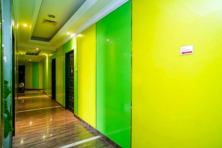 RedDoorz Plus near Simpang Tiga Tritayasa Cilegon