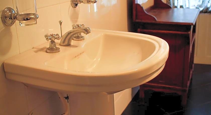 Hatale Tea Estate Bungalow