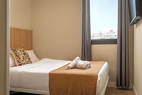 Single Room with Private Bathroom