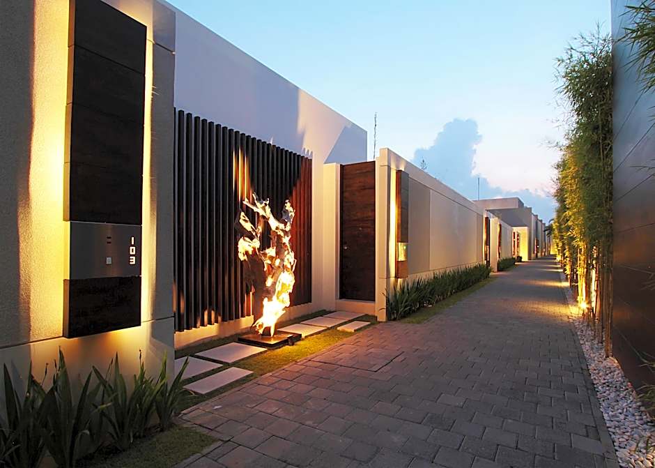 eqUILIBRIA Seminyak