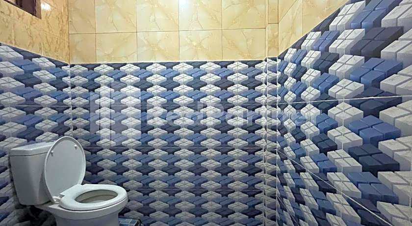 Hotel Dewi near GOR Merdeka Jombang Mitra RedDoorz