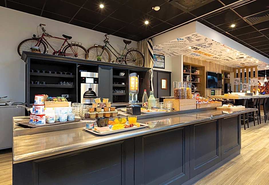 B&B HOTEL Orléans Centre Foch