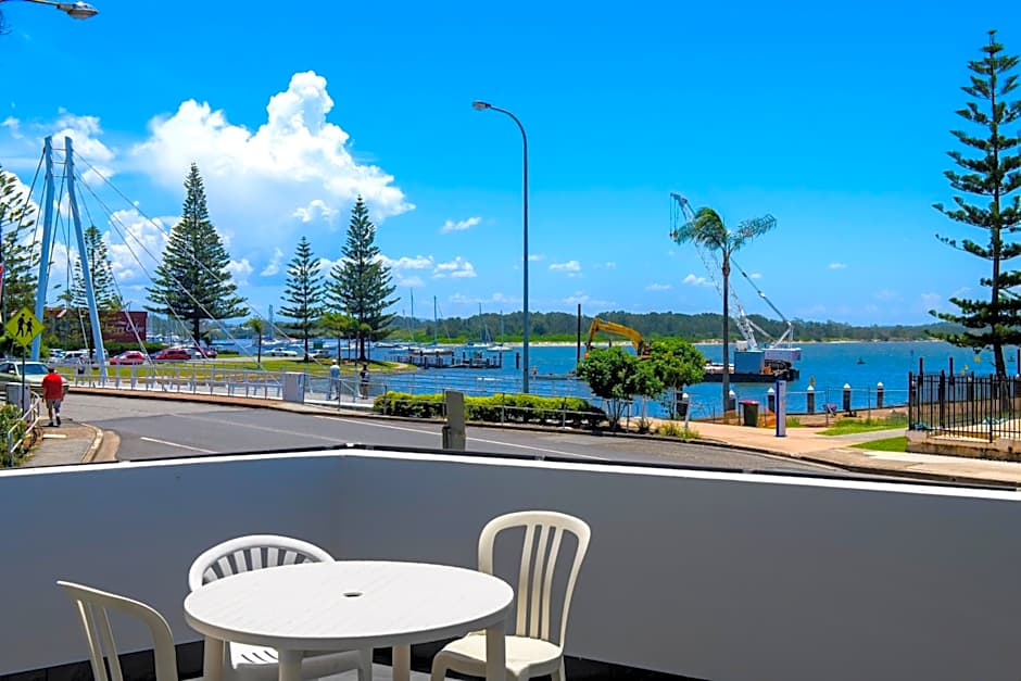 Palm Court Motor Inn