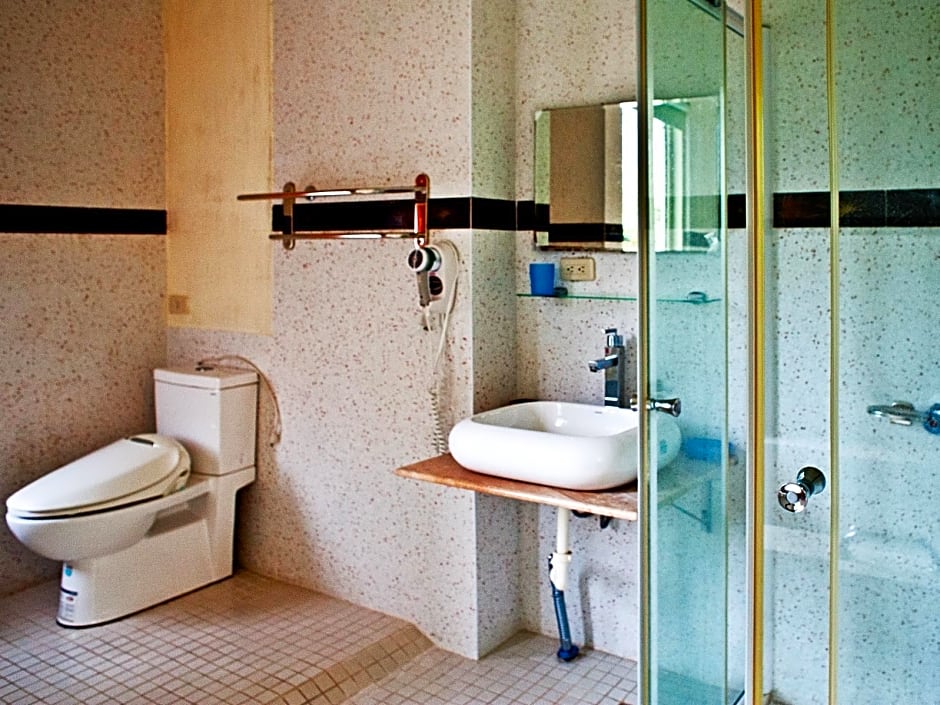 Young Chi Ku Hot Spring B&B