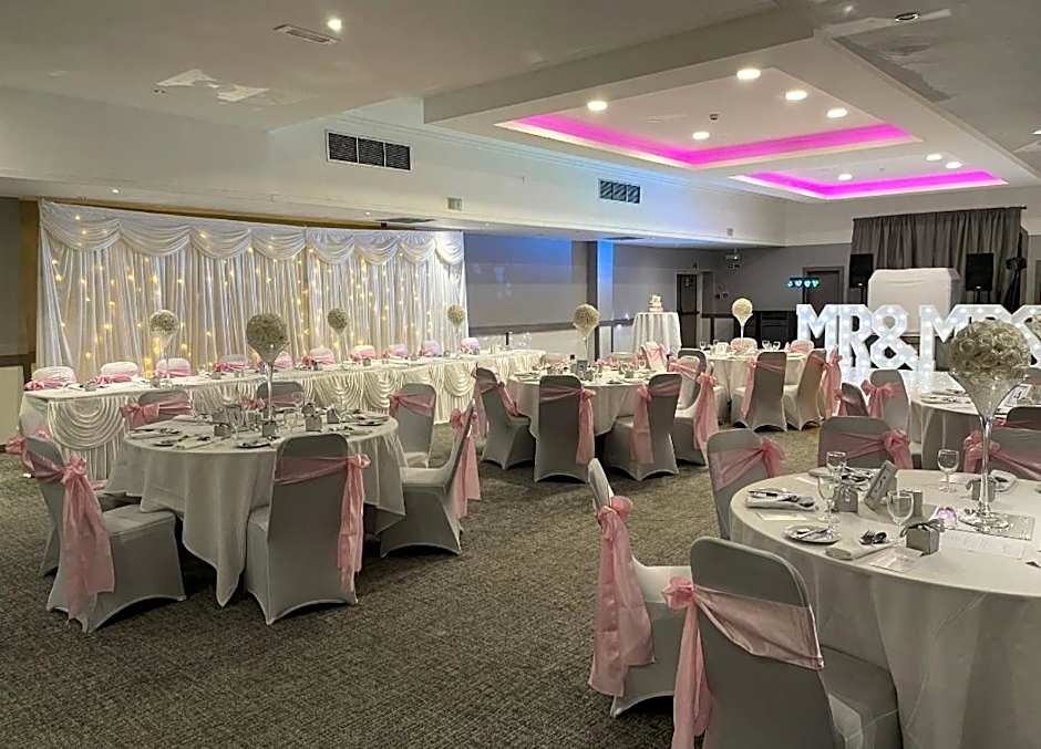 Kings Park Hotel