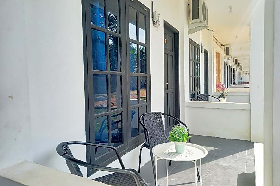 RedDoorz Syariah near Jamtos Lorong Hamba