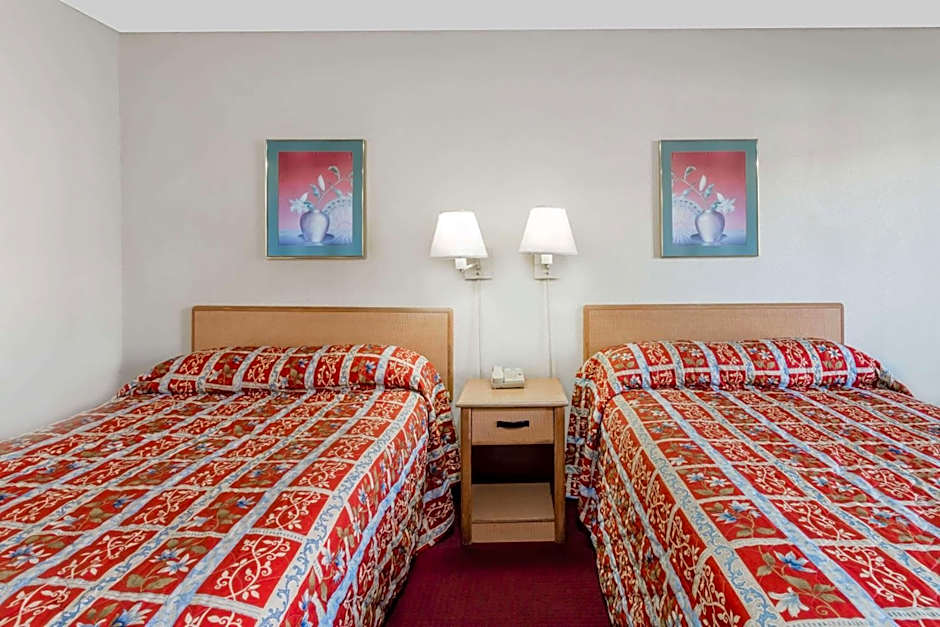 Knights Inn - Fredericksburg