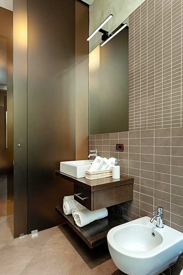 San Babila Suite