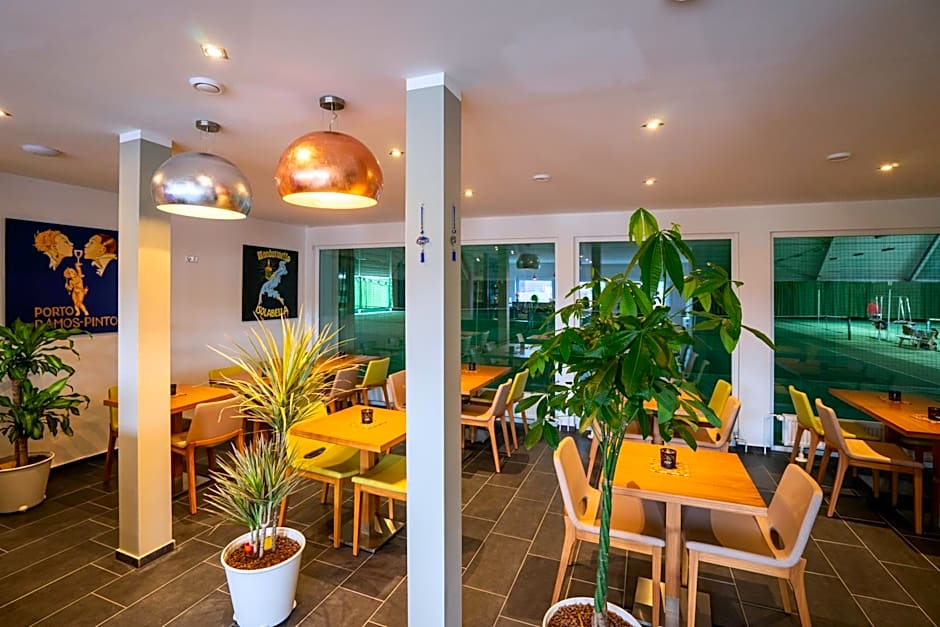 Confour Hotel