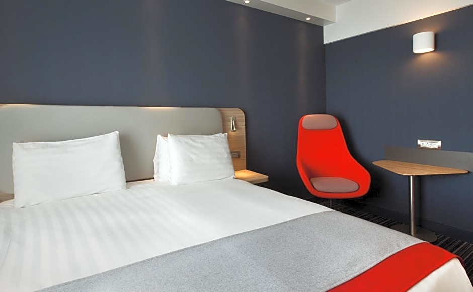 Holiday Inn Express Geneva Airport by IHG