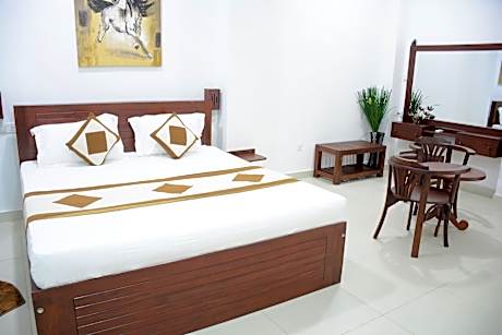 Deluxe Room - King Bed