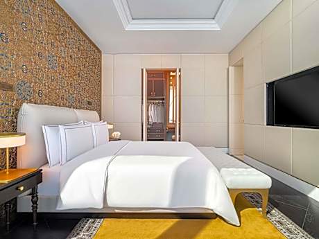 Gulf Signature Suite