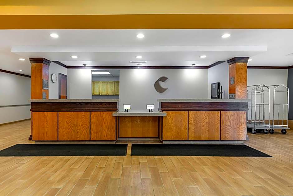 Comfort Inn & Suites Akron South