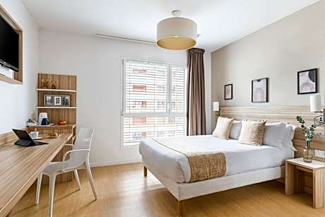 Q7 Lodge Lyon 7