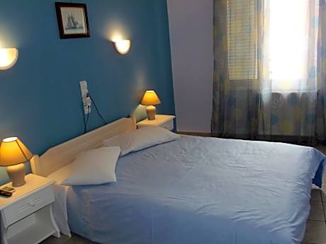 Deluxe Double Room with Bath