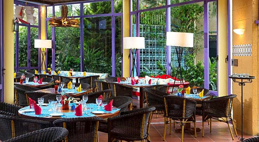 Dionysos Hotel