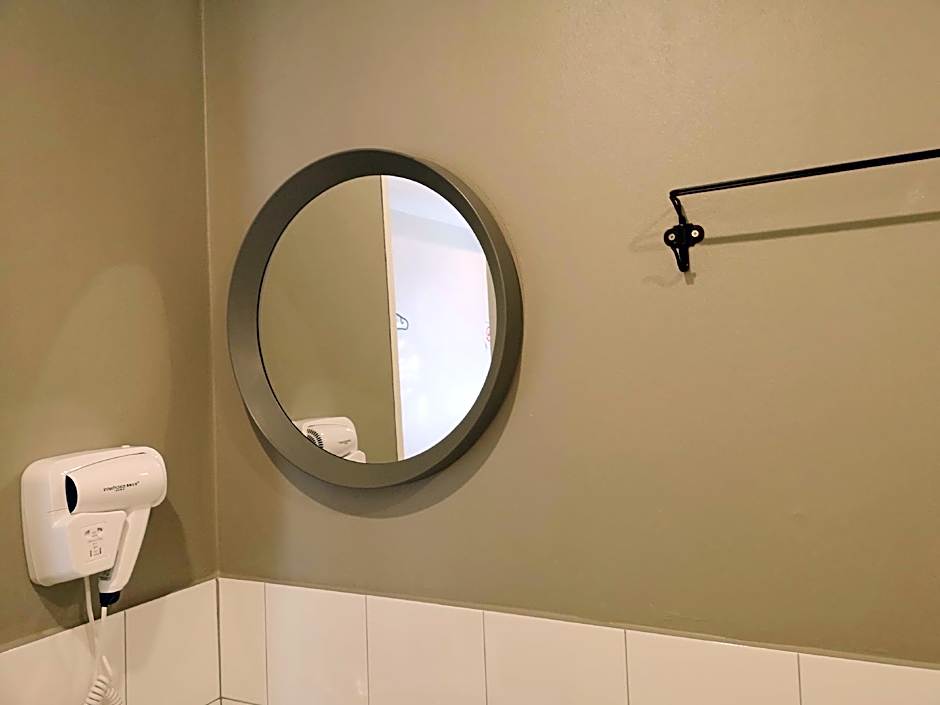 Get GuestHouse 2 (Sangsri 4)