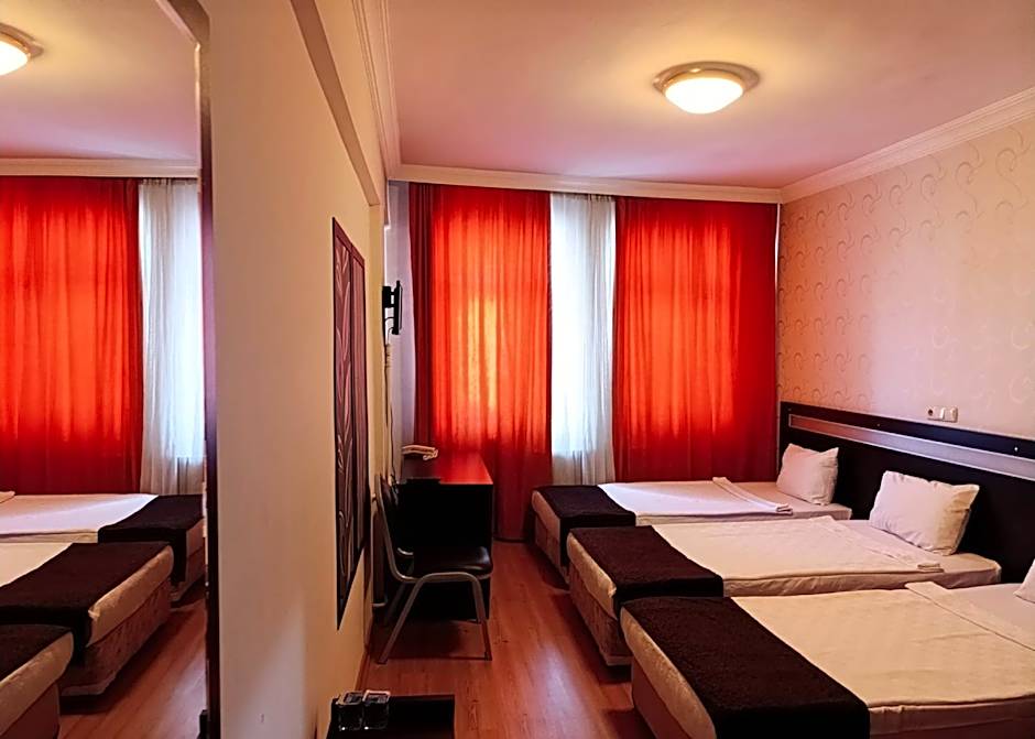 Foto 1 daripada 7 — Triple Room