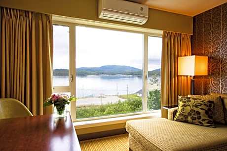 Inn on the Harbour