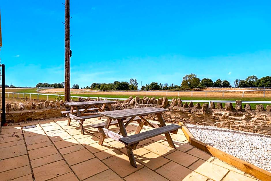 Charlcombe Inn