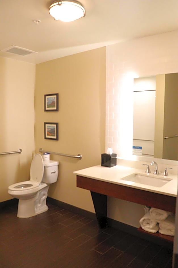 Comfort Suites Loveland Johnstown