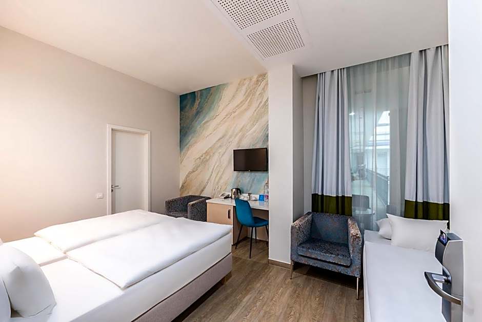 Atrium Fashion Hotel