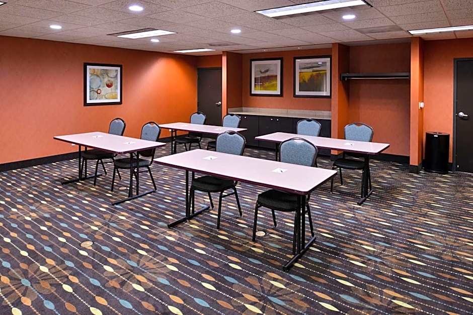 Best Western Plus Wichita West Airport Inn