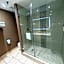Quality Inn & Suites Regina Downtown