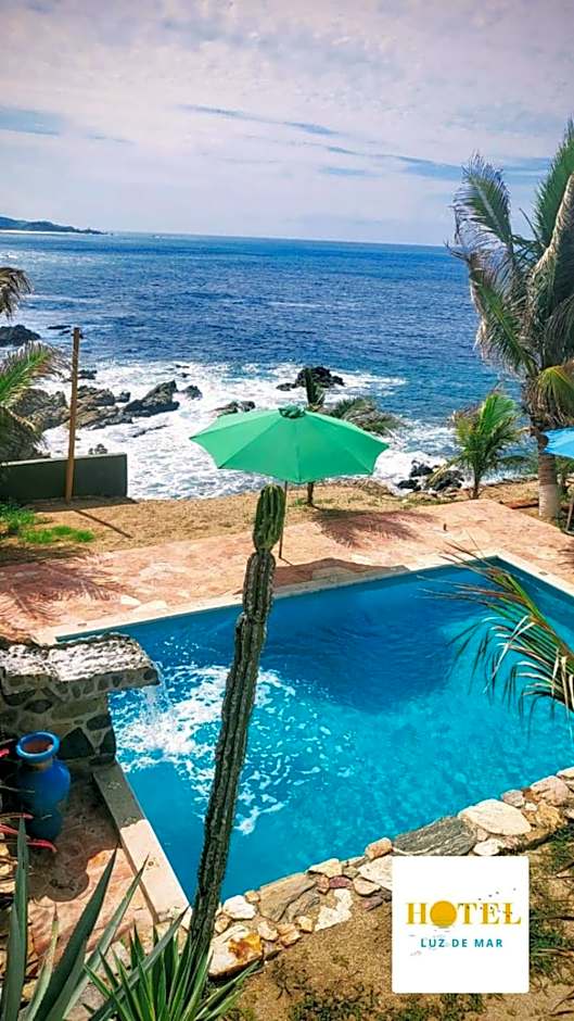 Hotel Luz de Mar ' right on the beach