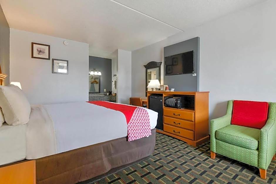 OYO Hotel Twin Lake- Lake Park Valdosta area