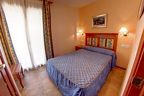 Economy Double or Twin Room