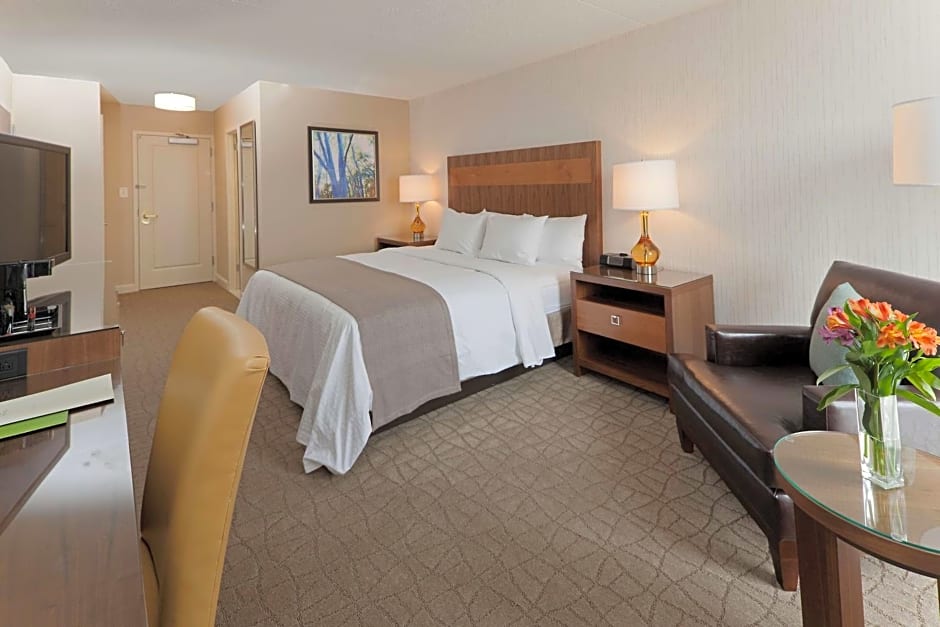 DoubleTree By Hilton Pittsburgh-Green Tree