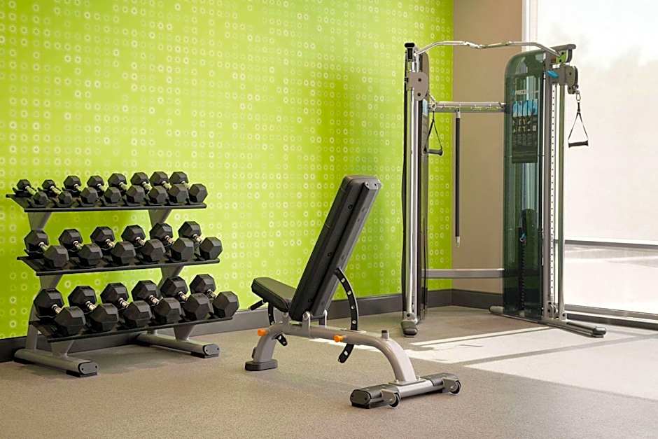 La Quinta Inn & Suites by Wyndham San Antonio Seaworld LAFB