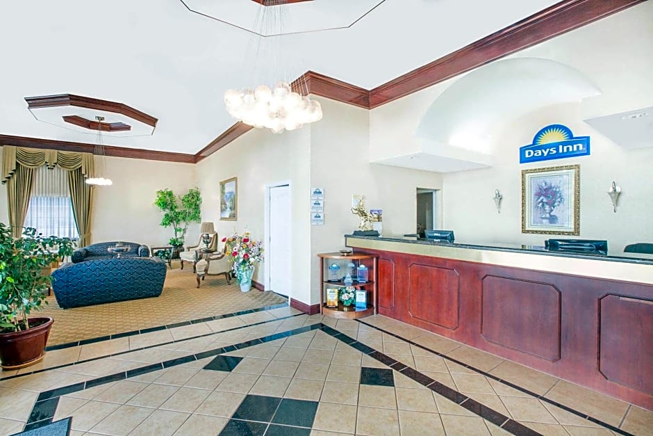 Days Inn by Wyndham Robstown