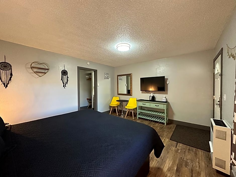 Lake Ridge Hotel