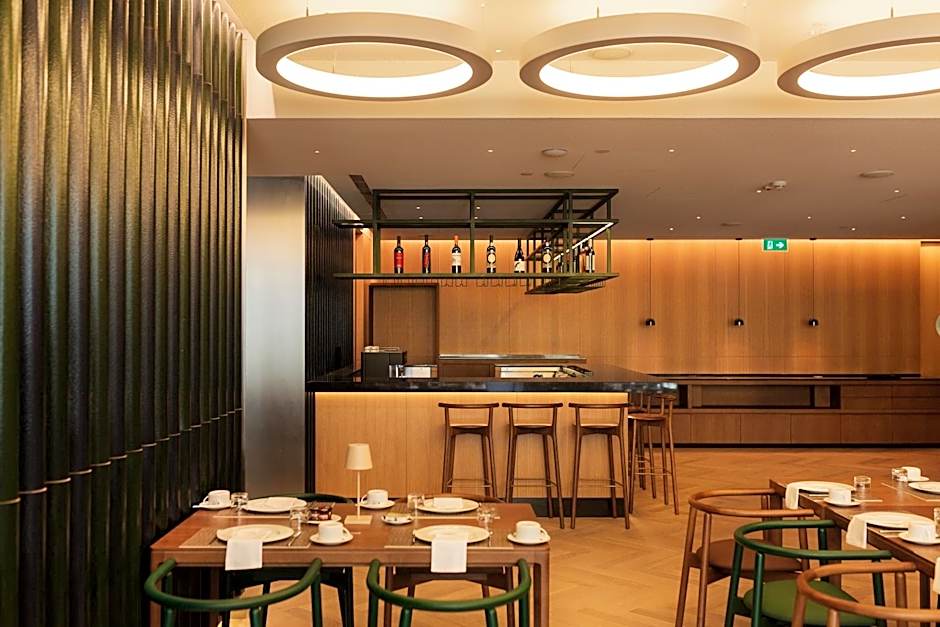 Lumen Hotel & The Lisbon Light Show