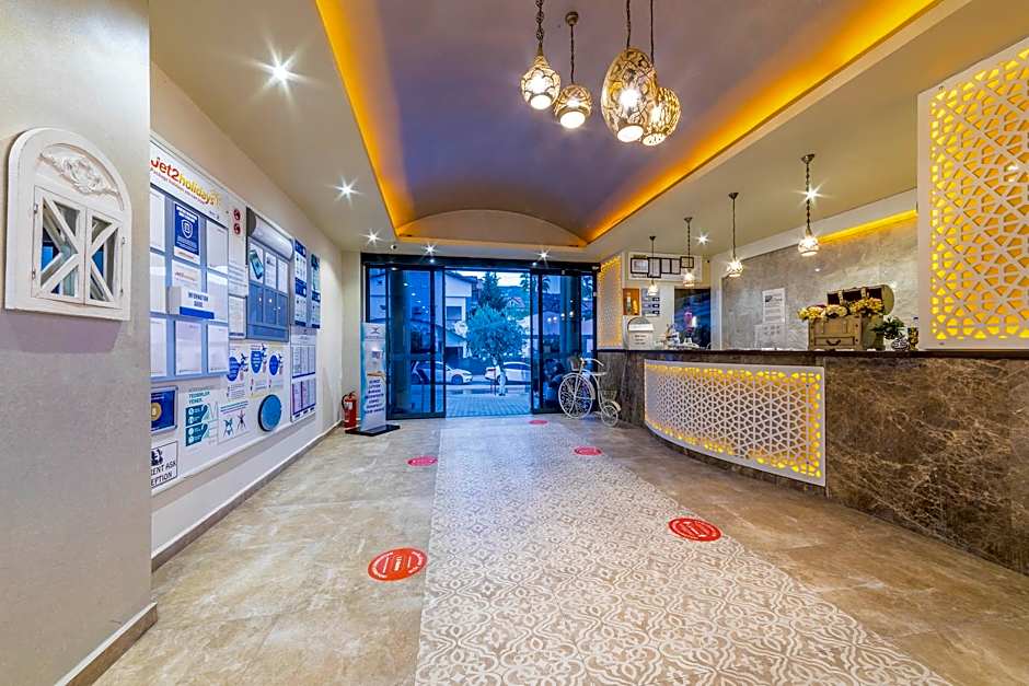 Montebello Deluxe Hotel