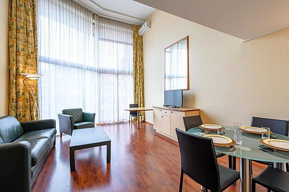 B-aparthotel Montgomery