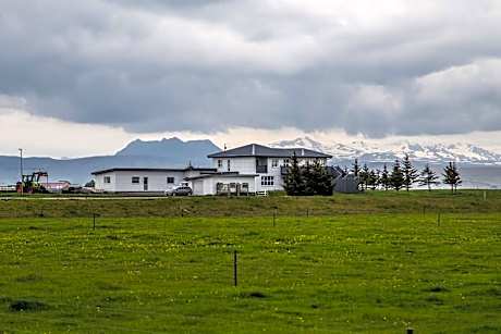 Ármót Guesthouse
