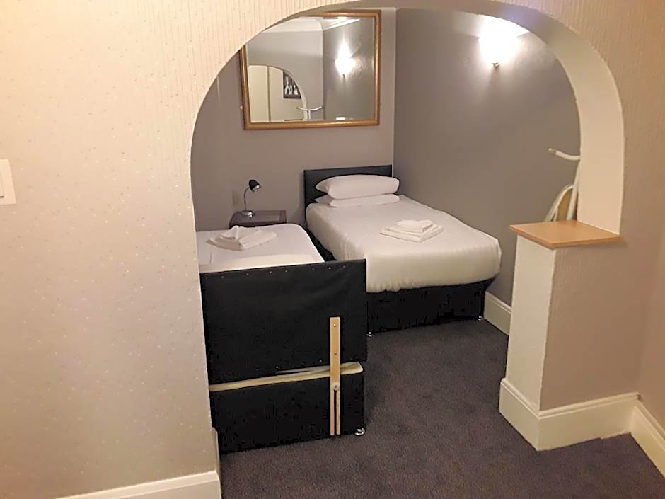 The Liverpool Inn Hotel