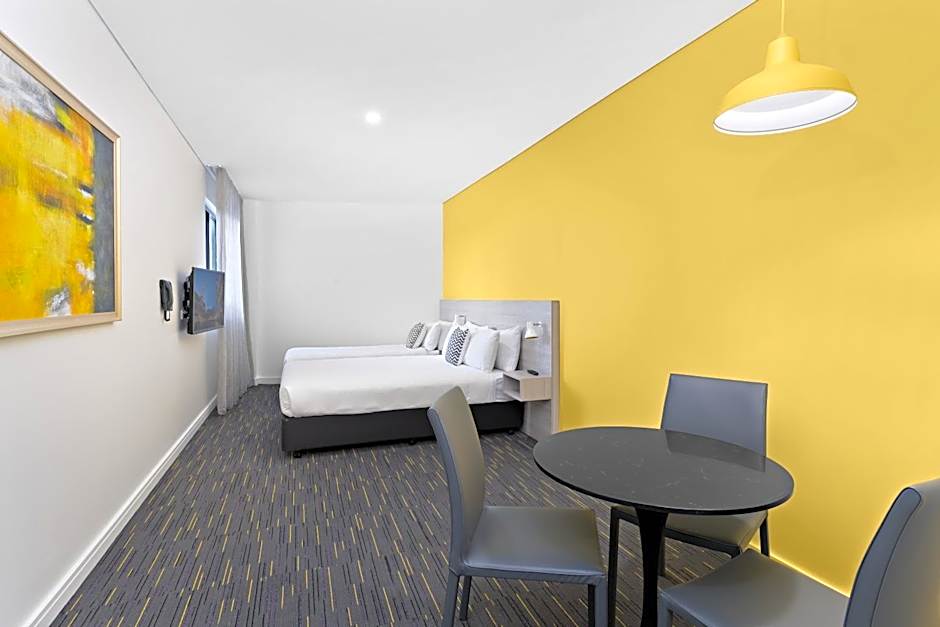 Value Suites Green Square