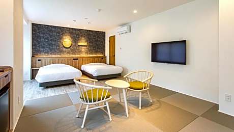 Quadruple Room with Bath