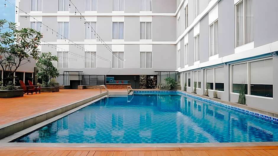 Ascent Premiere Pasuruan