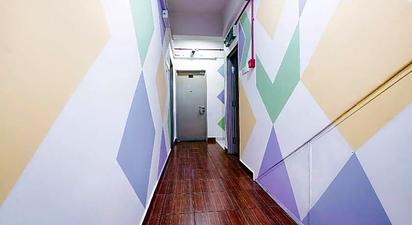 Hotel O Night Queen salak Tinggi