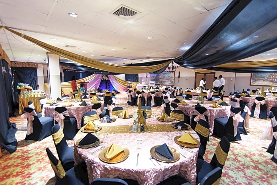 Radisson Fort George Hotel And Marina