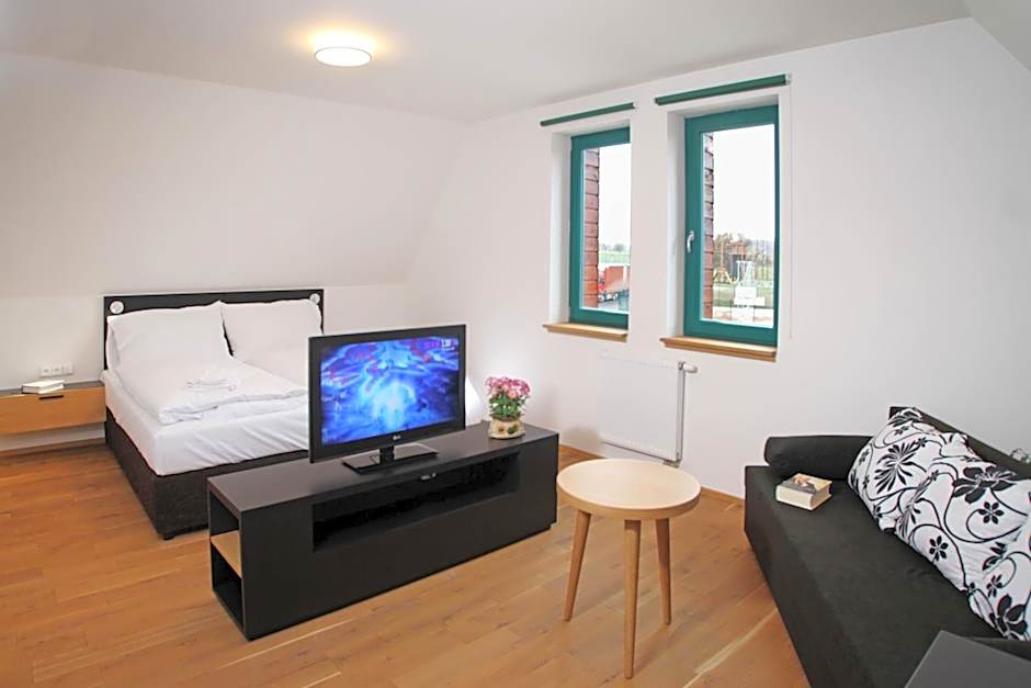 Photo 1 of 8 of 1 Double Bed or 2 Beds